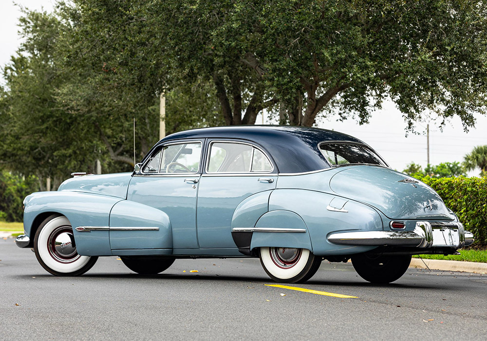 2nd Image of a 1946 OLDSMOBILE 98
