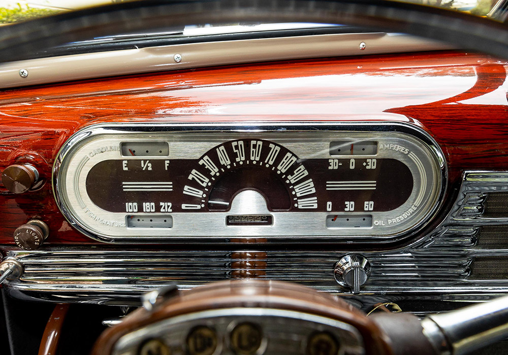 12th Image of a 1946 OLDSMOBILE 98