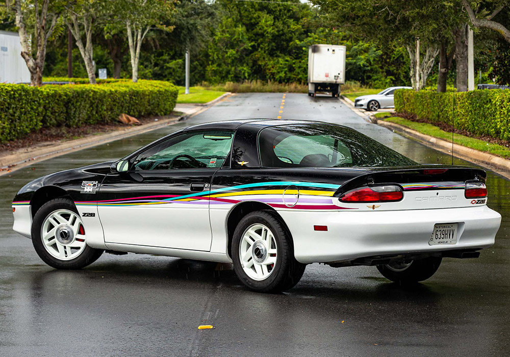 2nd Image of a 1993 CHEVROLET CAMARO Z28