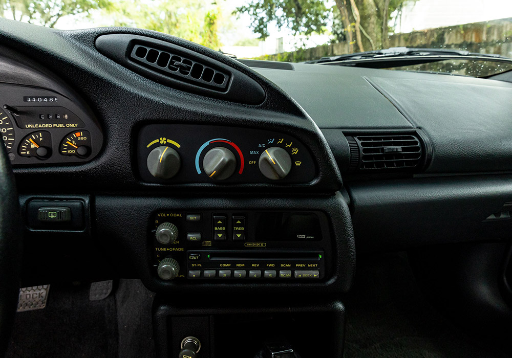 10th Image of a 1993 CHEVROLET CAMARO Z28