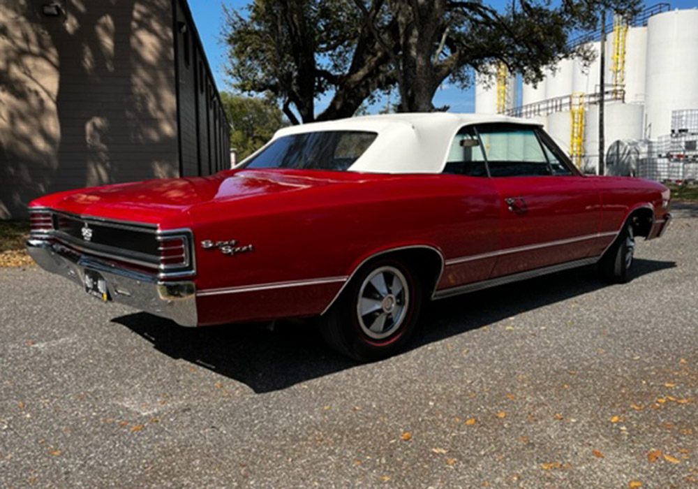 3rd Image of a 1967 CHEVROLET CHEVELLE