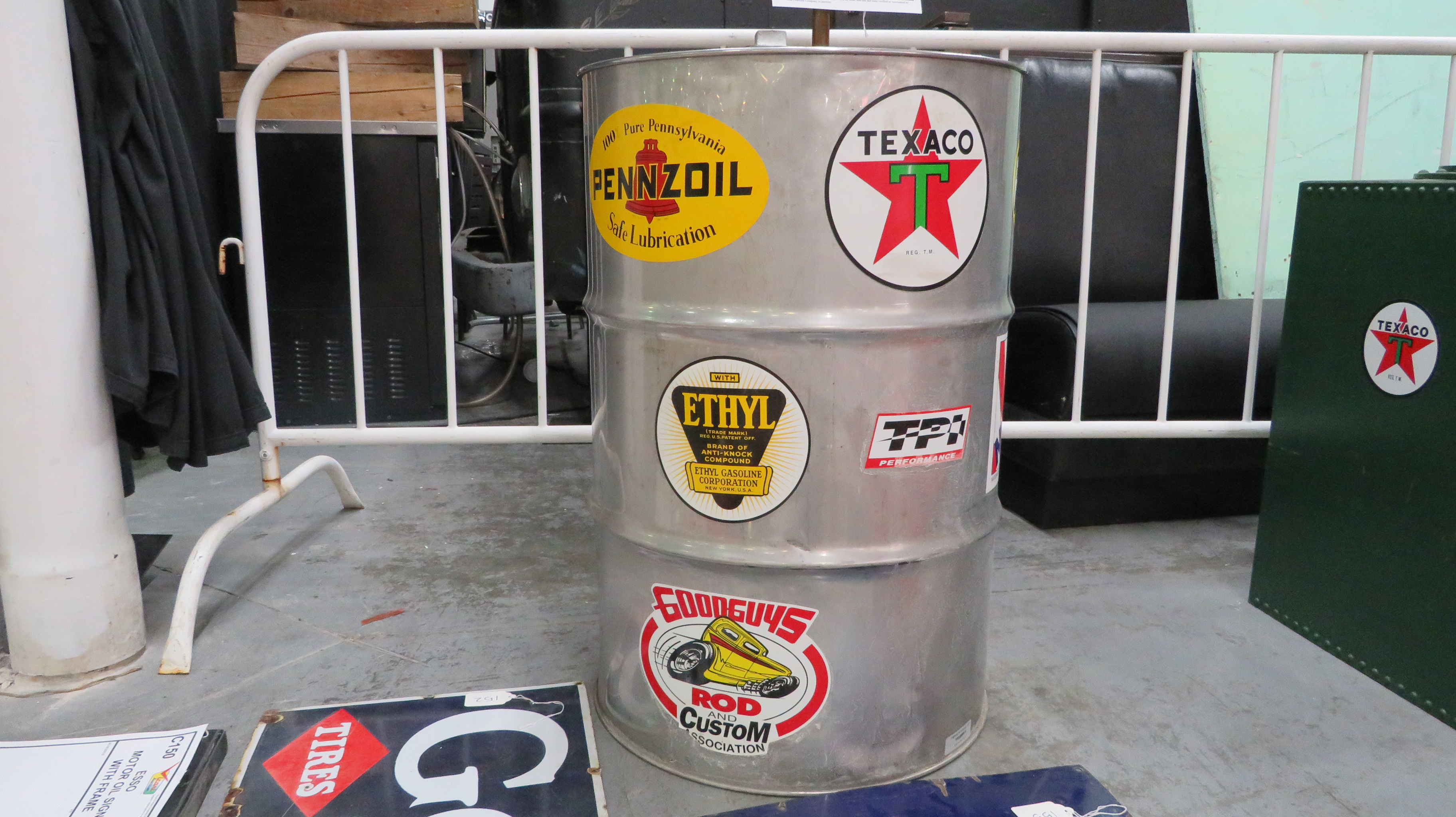 0th Image of a N/A TEXACO LIGHT DRUM