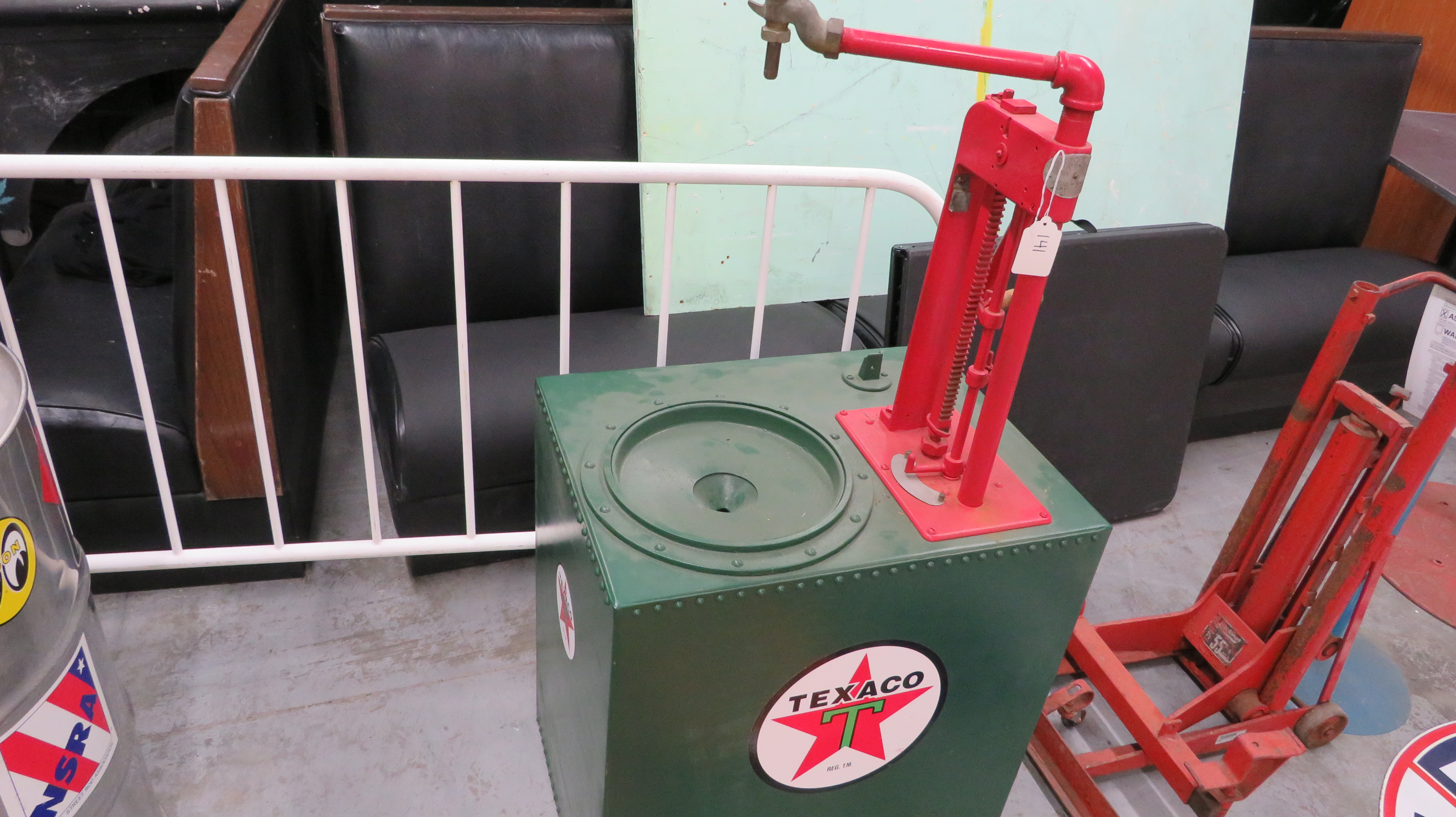 1st Image of a N/A TEXACO OIL CONTAINER