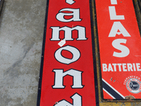 Image 1 of 1 of a N/A DIAMOND TIRES SIGN