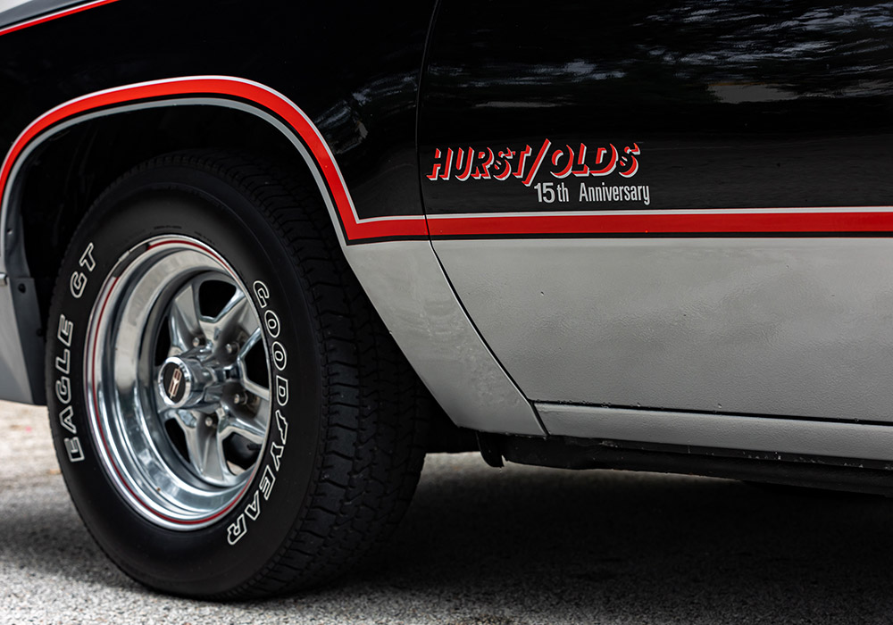 14th Image of a 1983 OLDSMOBILE HURST