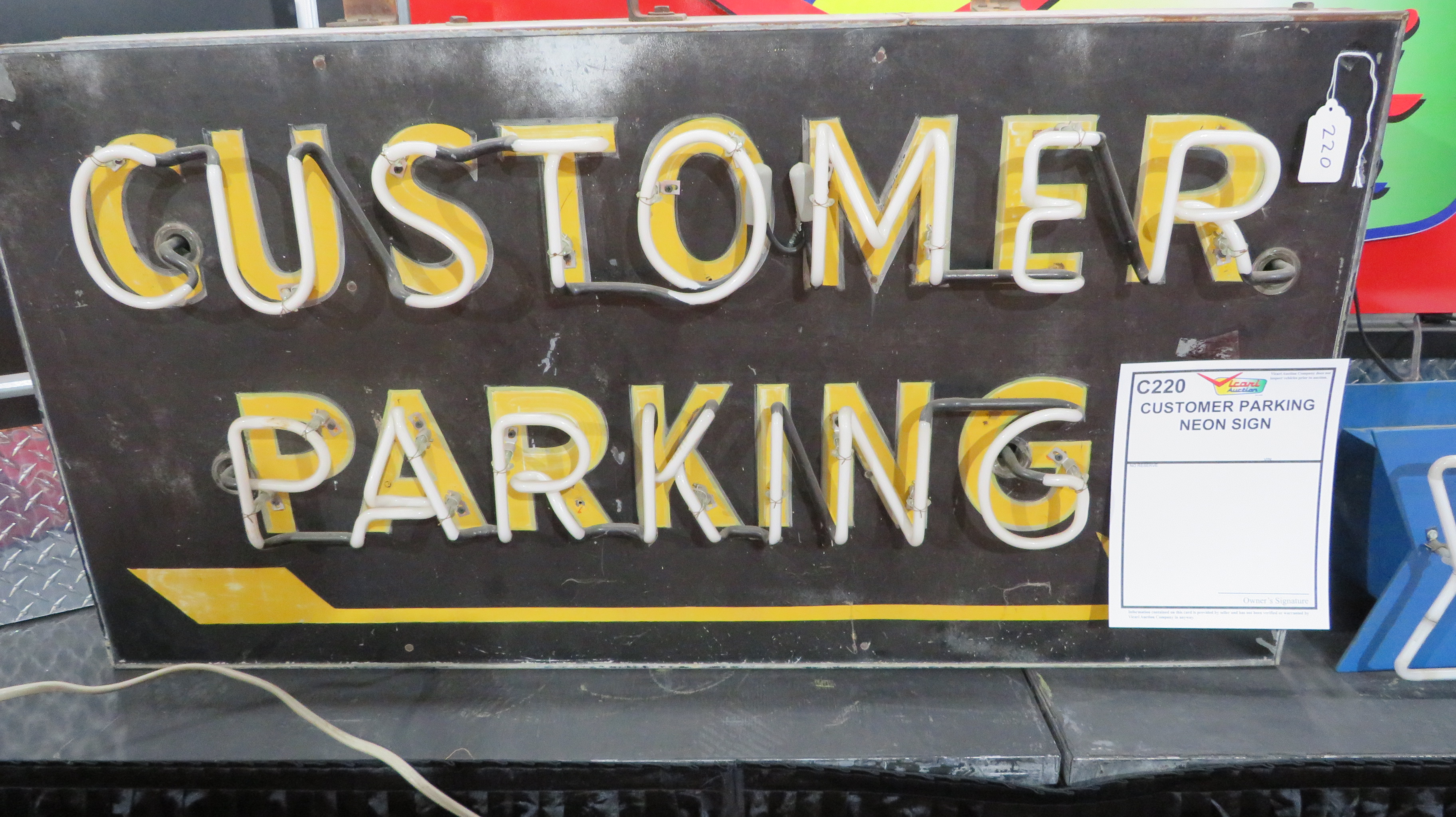 0th Image of a N/A CUSTOMER PARKING NEON SIGN