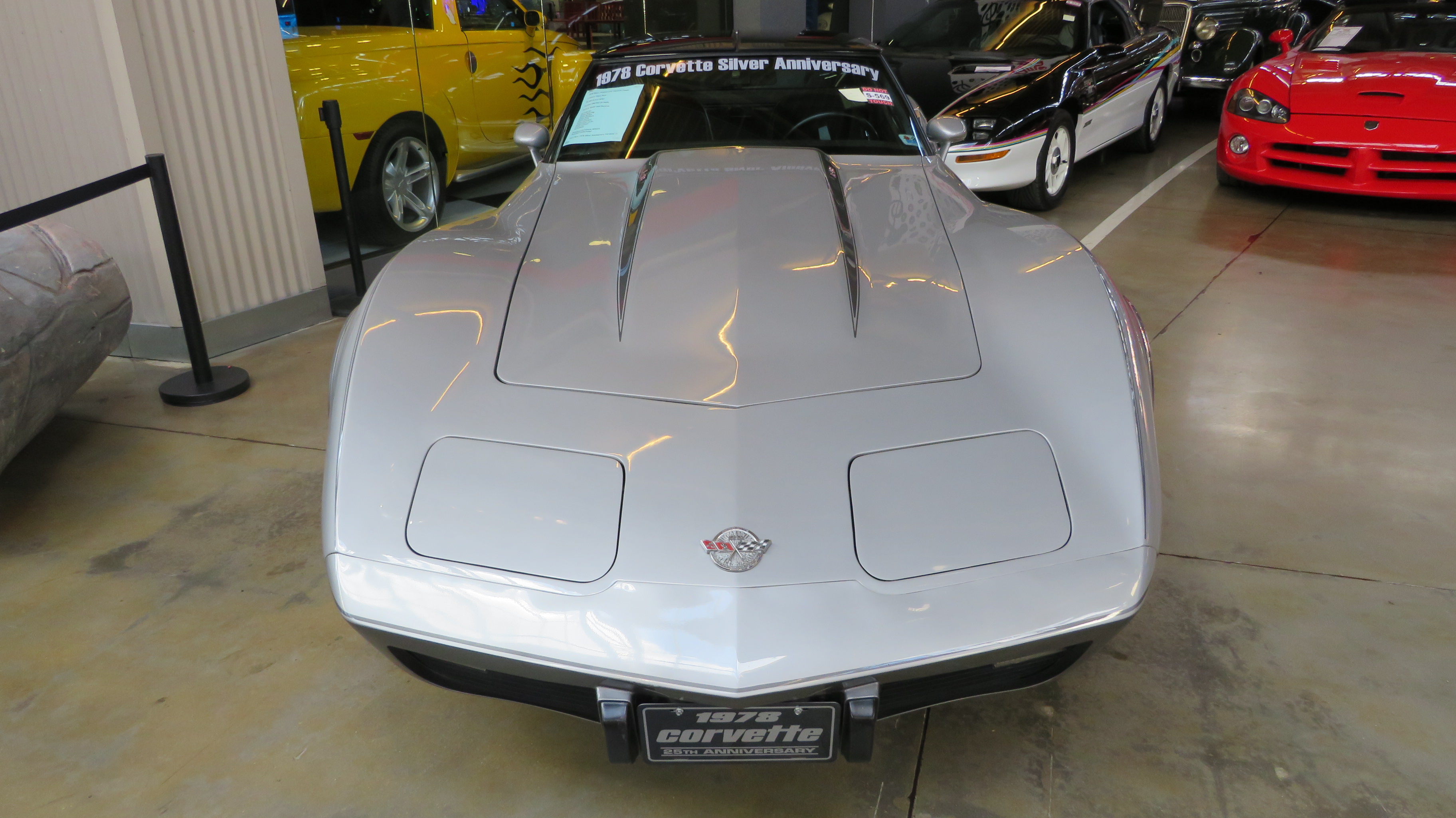 3rd Image of a 1978 CHEVROLET ANNIVERSARY CORVETTE