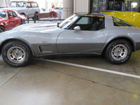 Image 3 of 16 of a 1978 CHEVROLET ANNIVERSARY CORVETTE