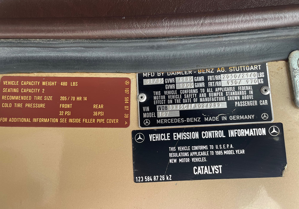 14th Image of a 1985 MERCEDES 380SL