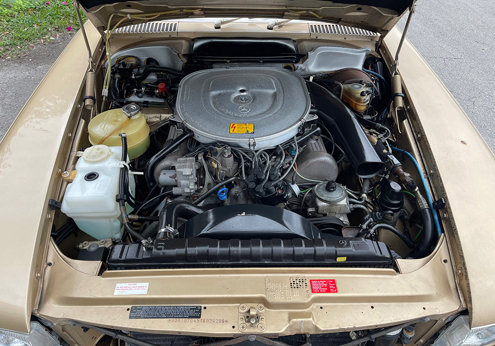 17th Image of a 1985 MERCEDES 380SL