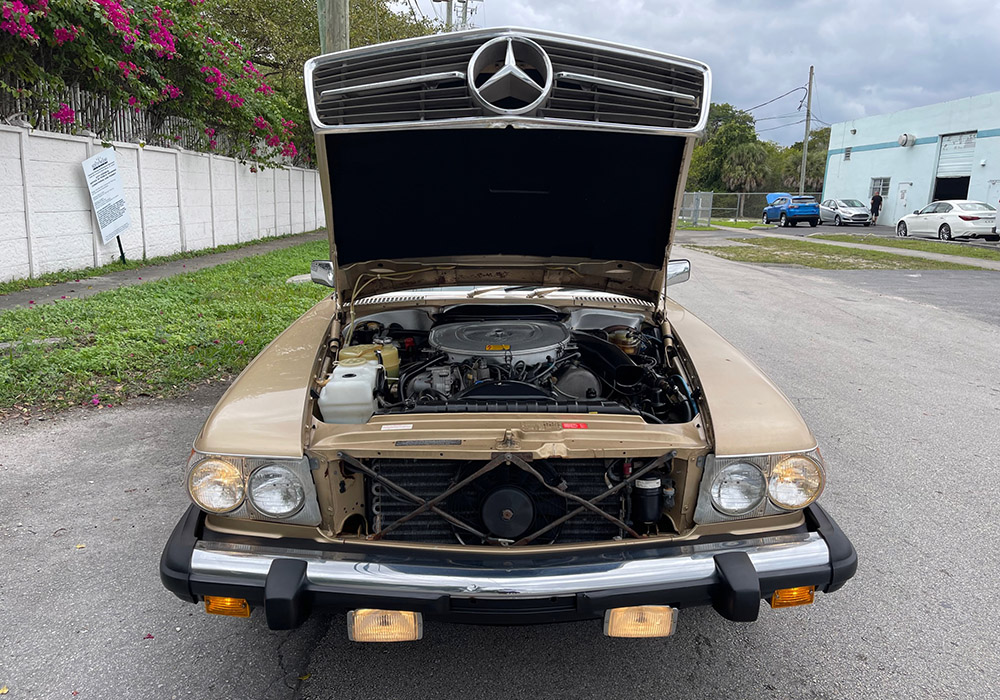 18th Image of a 1985 MERCEDES 380SL