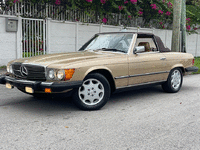 Image 3 of 19 of a 1985 MERCEDES 380SL