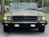 Image 6 of 19 of a 1985 MERCEDES 380SL