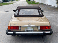 Image 7 of 19 of a 1985 MERCEDES 380SL