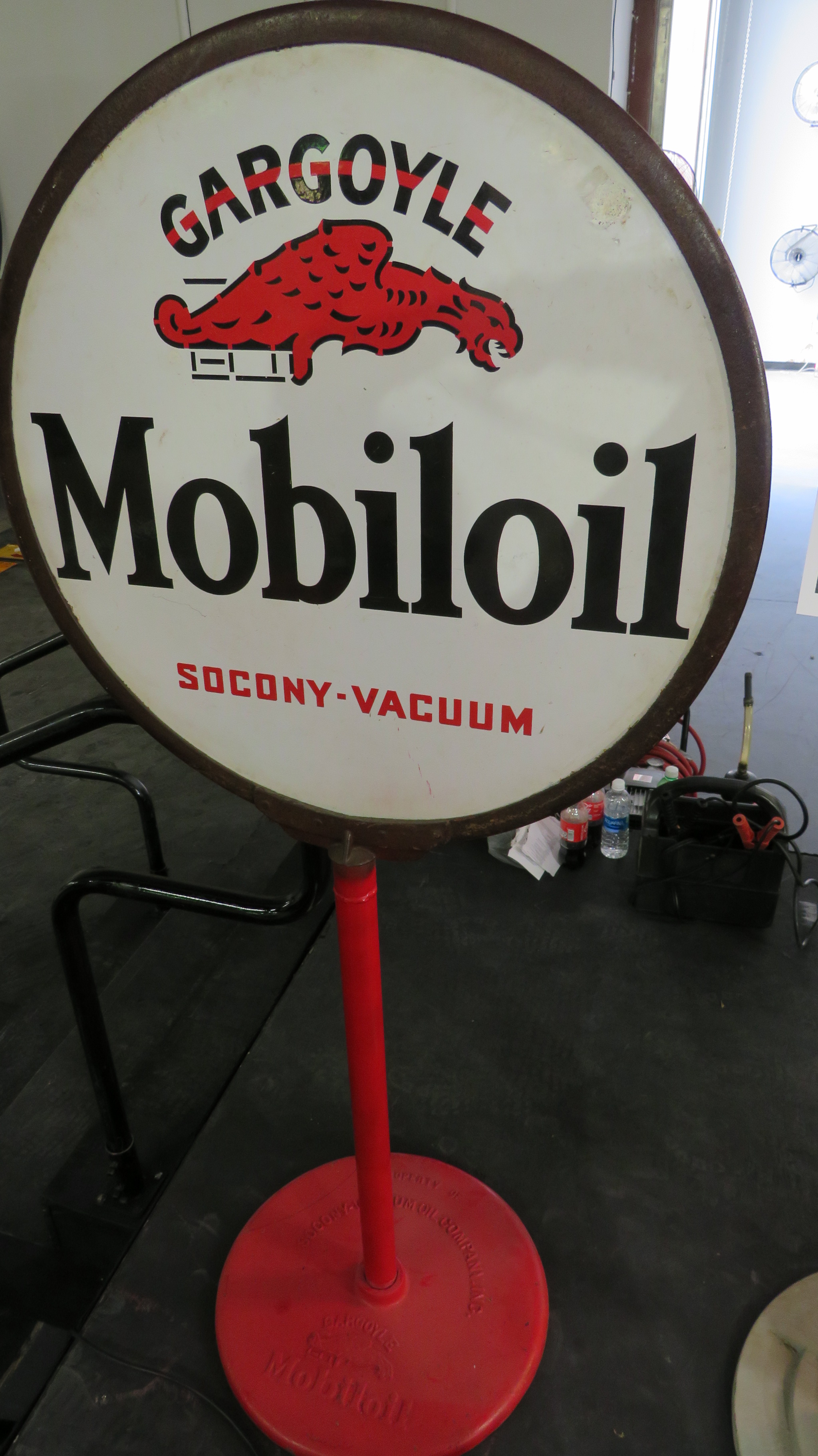 0th Image of a N/A GARGOYLE MOBILOIL W/STAND