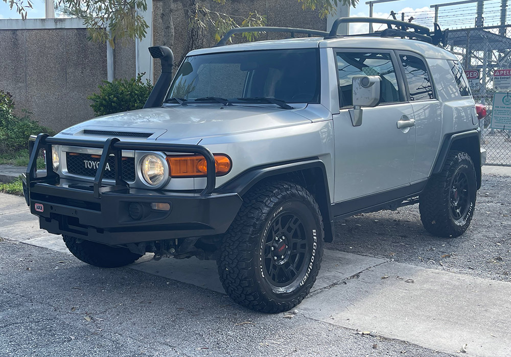 1st Image of a 2007 TOYOTA FJ CRUISER S