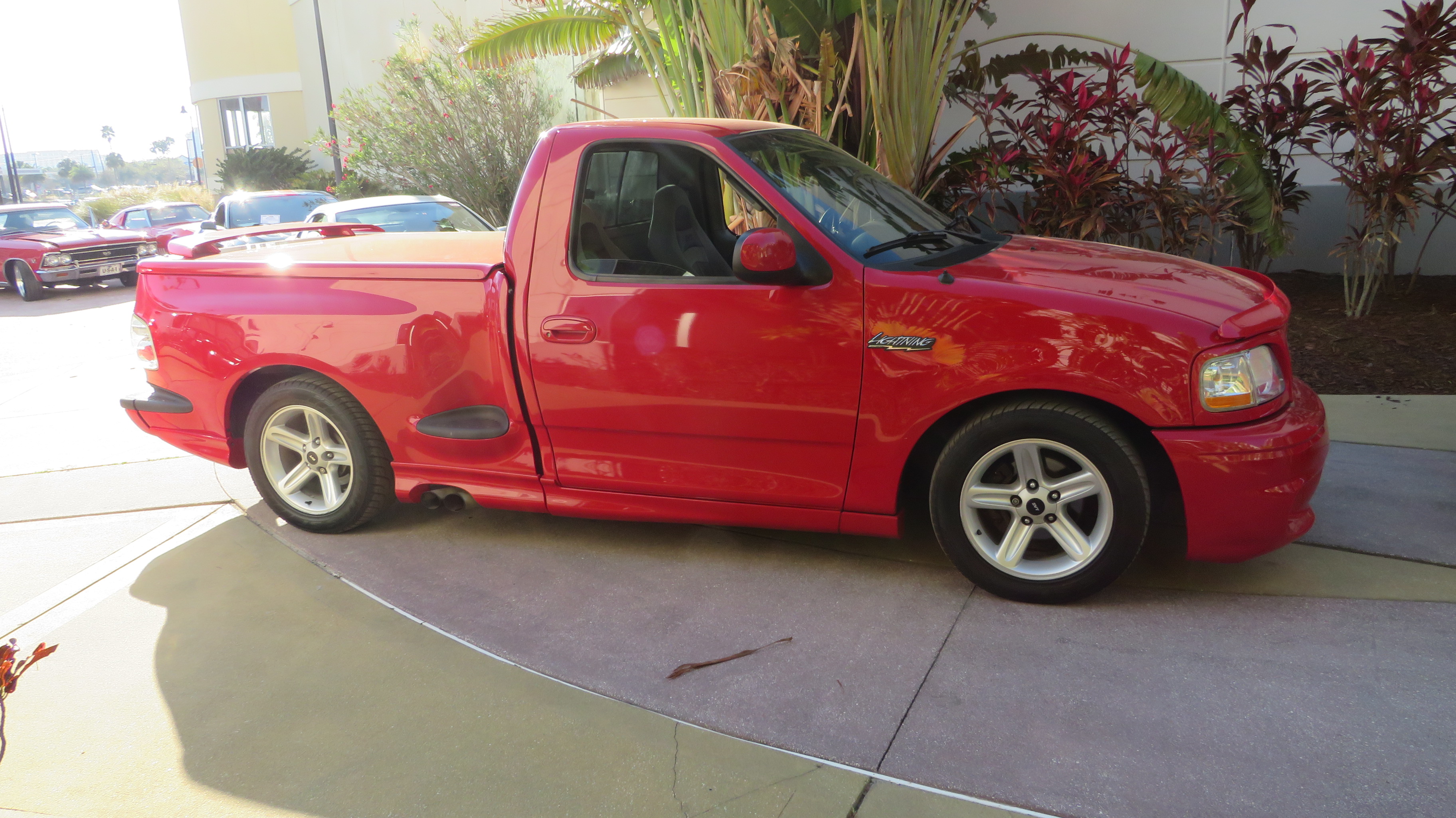 2nd Image of a 2004 FORD F-150 HERITAGE