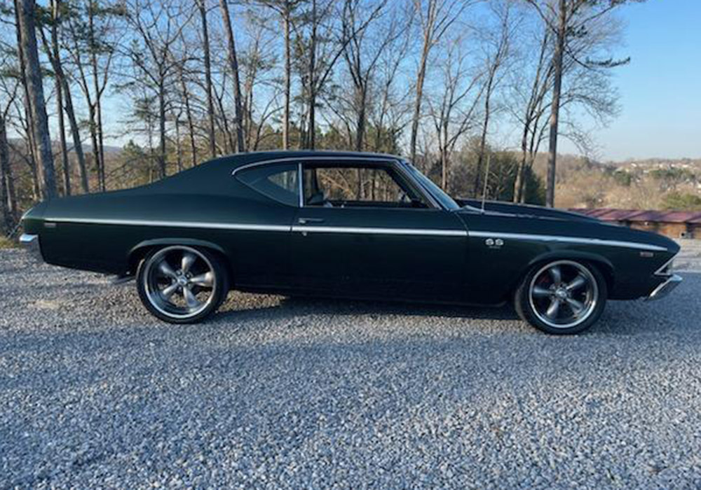 3rd Image of a 1969 CHEVROLET CHEVELLE SS