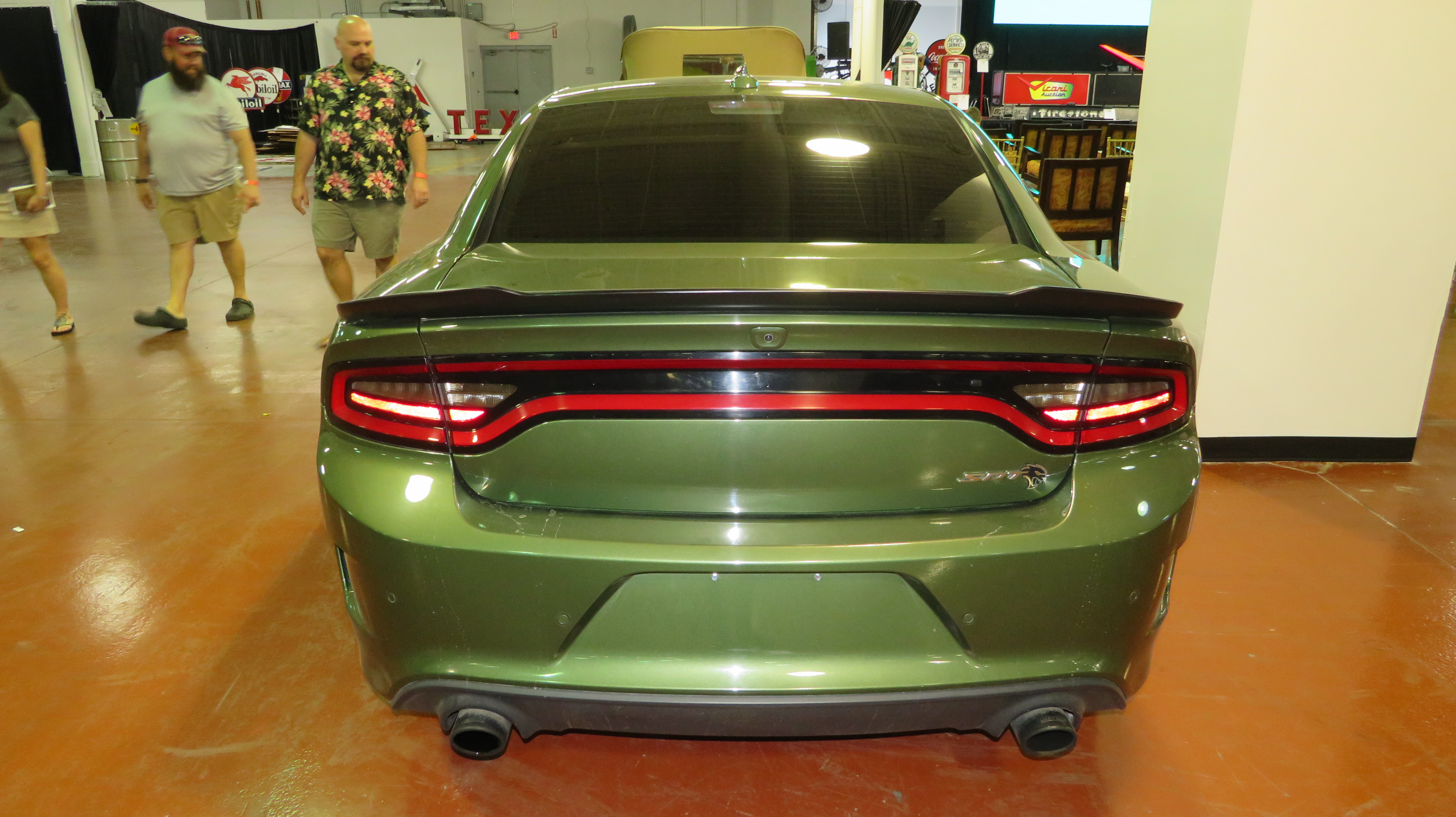 11th Image of a 2018 DODGE CHARGER SRT HELLCAT