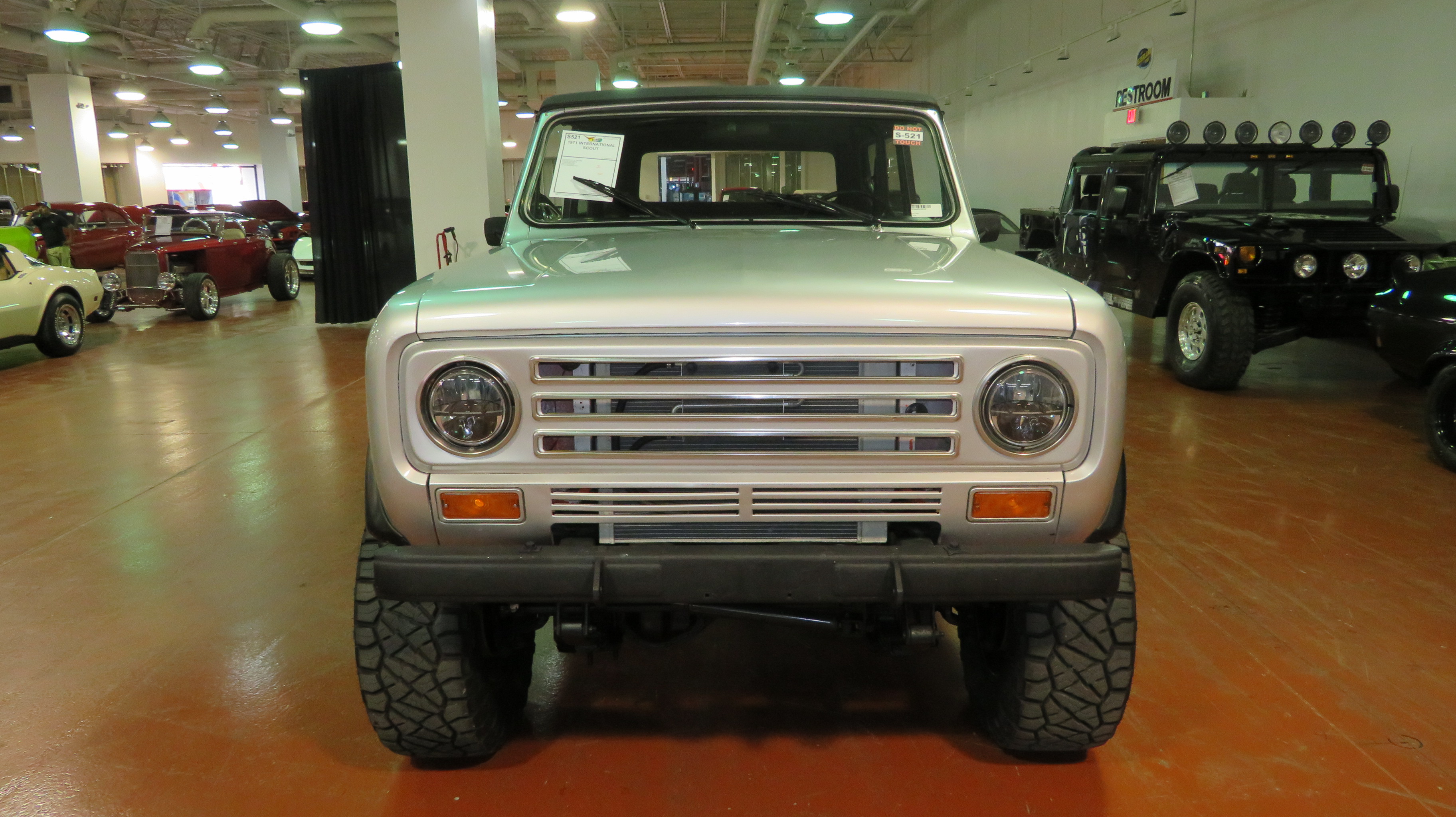 0th Image of a 1971 INTERNATIONAL SCOUT