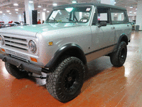 Image 2 of 10 of a 1971 INTERNATIONAL SCOUT