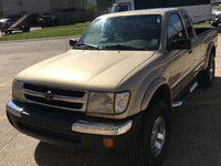 Image 2 of 25 of a 1999 TOYOTA TACOMA PRERUNNER