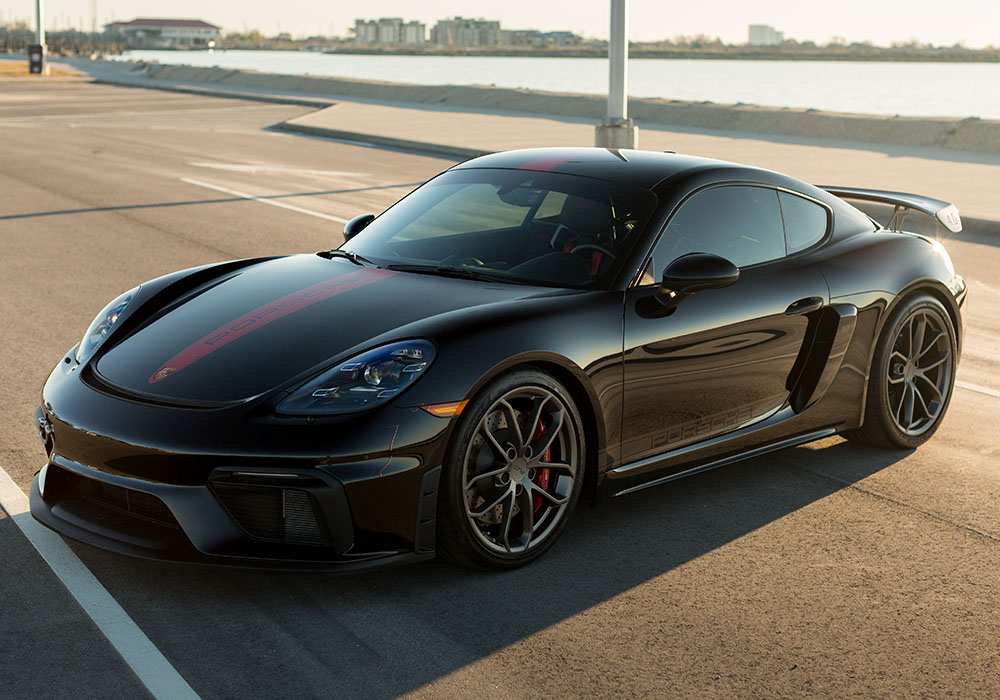 4th Image of a 2021 PORSCHE 718 CAYMAN GT4