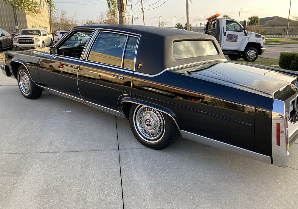 2nd Image of a 1989 CADILLAC BROUGHAM