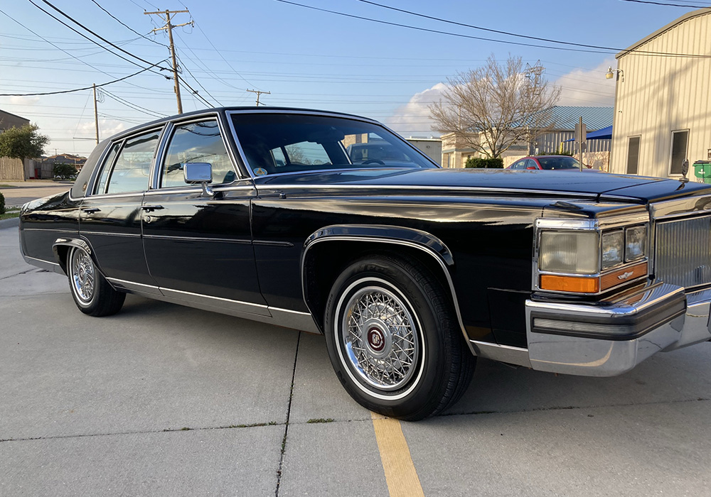 4th Image of a 1989 CADILLAC BROUGHAM