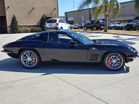 Image 12 of 21 of a 2008 CHEVROLET CORVETTE