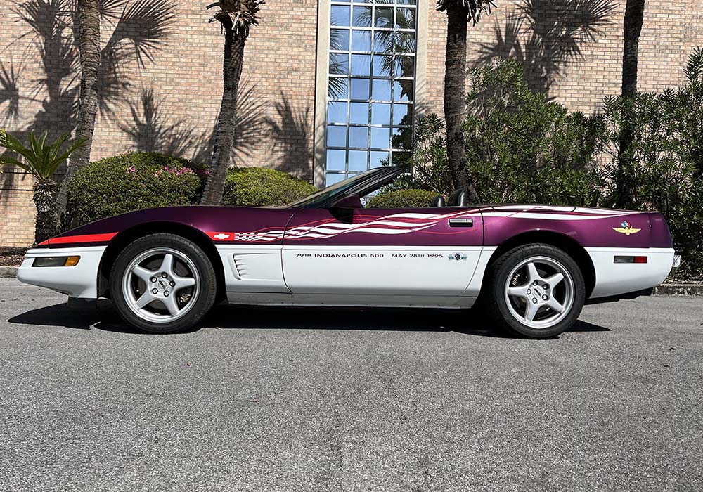 3rd Image of a 1995 CHEVROLET CORVETTE