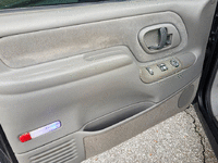 Image 11 of 17 of a 1998 CHEVROLET C1500