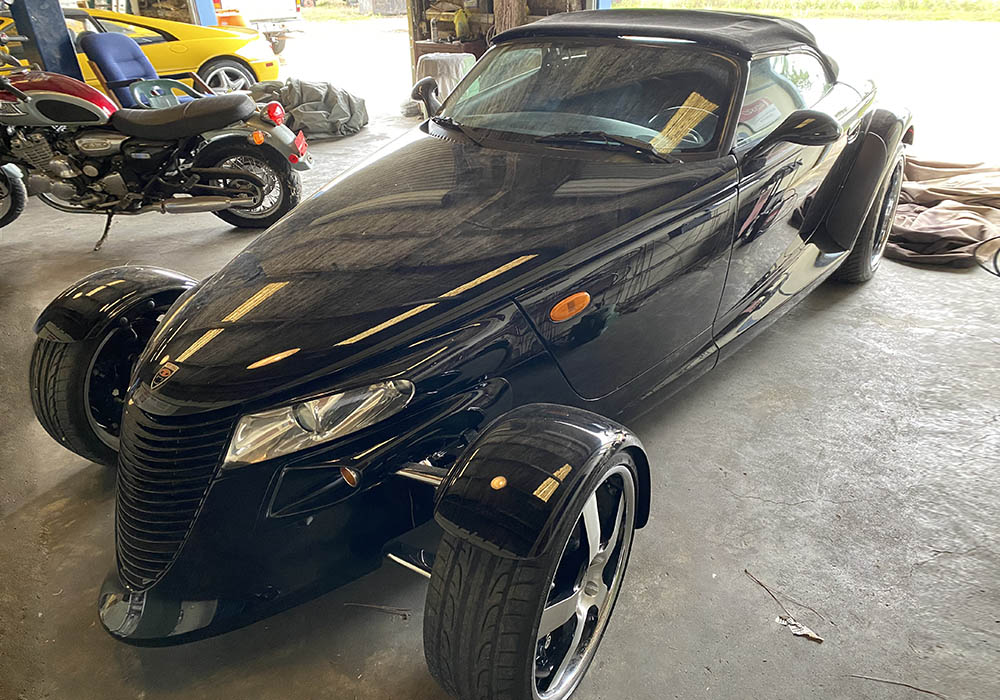 1st Image of a 2000 PLYMOUTH PROWLER