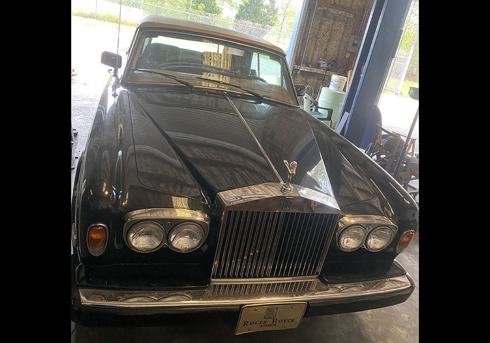 2nd Image of a 1985 ROLLS ROYCE CORNICHE