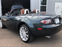 Image 2 of 9 of a 2006 MAZDA MX5 MIATA