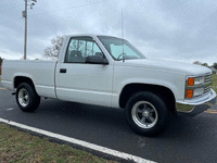 Image 4 of 24 of a 1991 CHEVROLET C1500