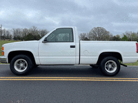 Image 7 of 24 of a 1991 CHEVROLET C1500