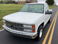 Image 8 of 24 of a 1991 CHEVROLET C1500