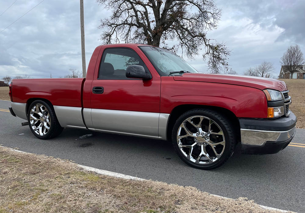 4th Image of a 2006 CHEVROLET SILVERADO 1500