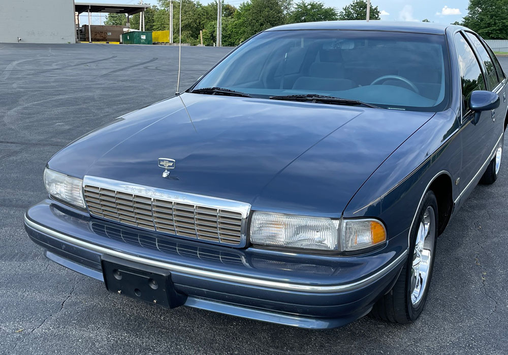 1st Image of a 1994 CHEVROLET CAPRICE CLASSIC