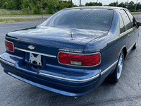 Image 6 of 25 of a 1994 CHEVROLET CAPRICE CLASSIC