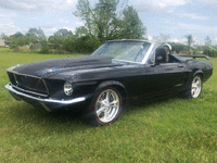 Image 2 of 34 of a 1967 FORD MUSTANG
