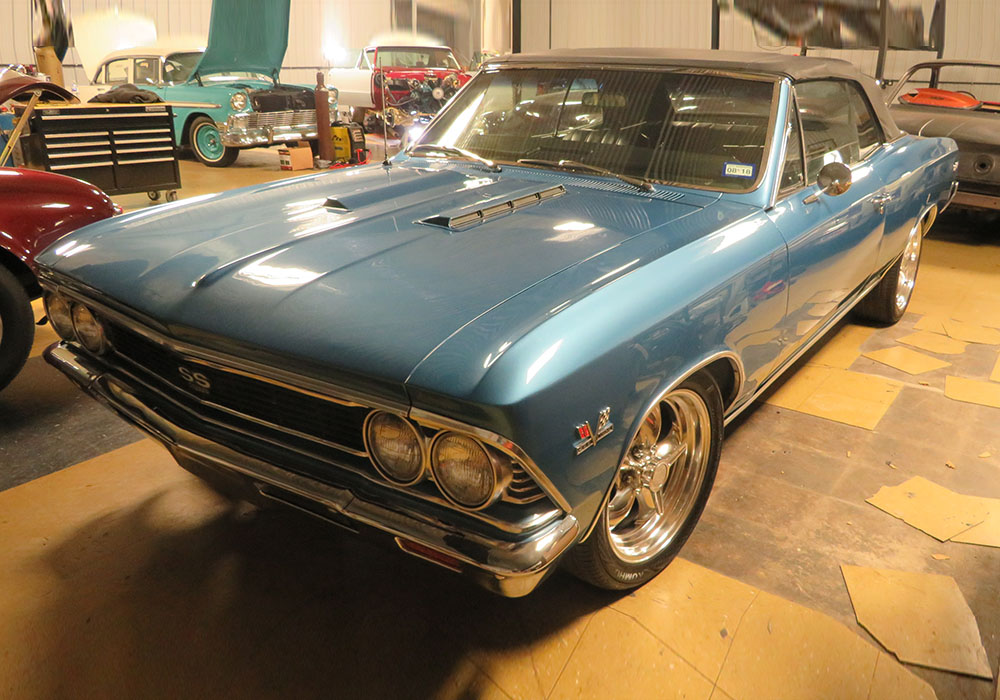 2nd Image of a 1966 CHEVROLET CHEVELLE