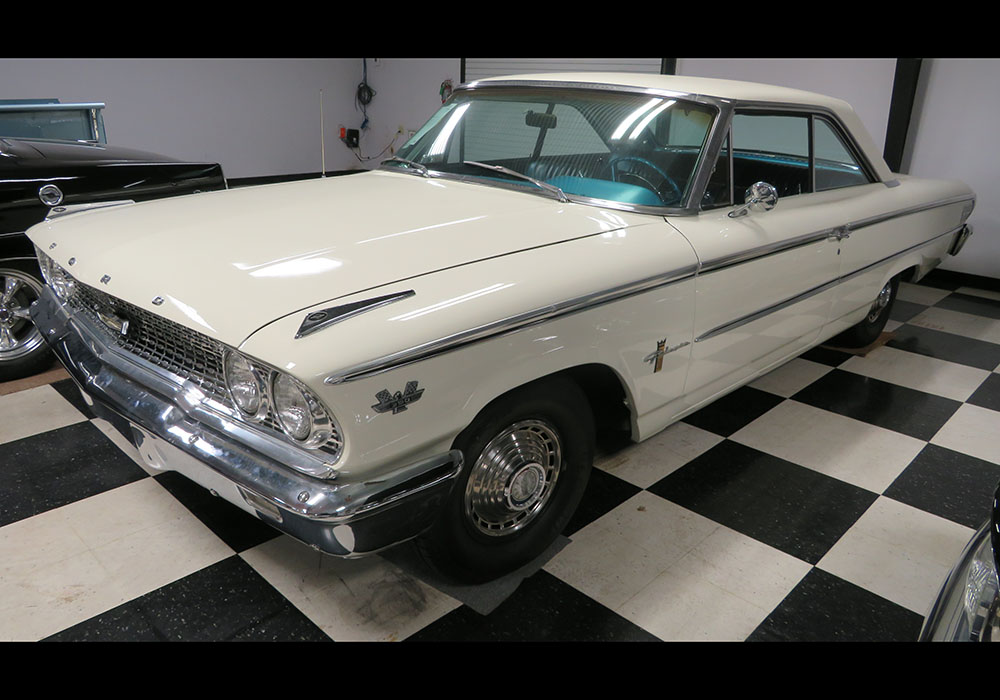 2nd Image of a 1963 FORD GALAXIE 500