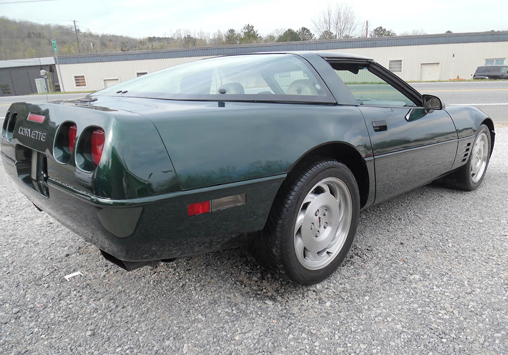 4th Image of a 1994 CHEVROLET CORVETTE