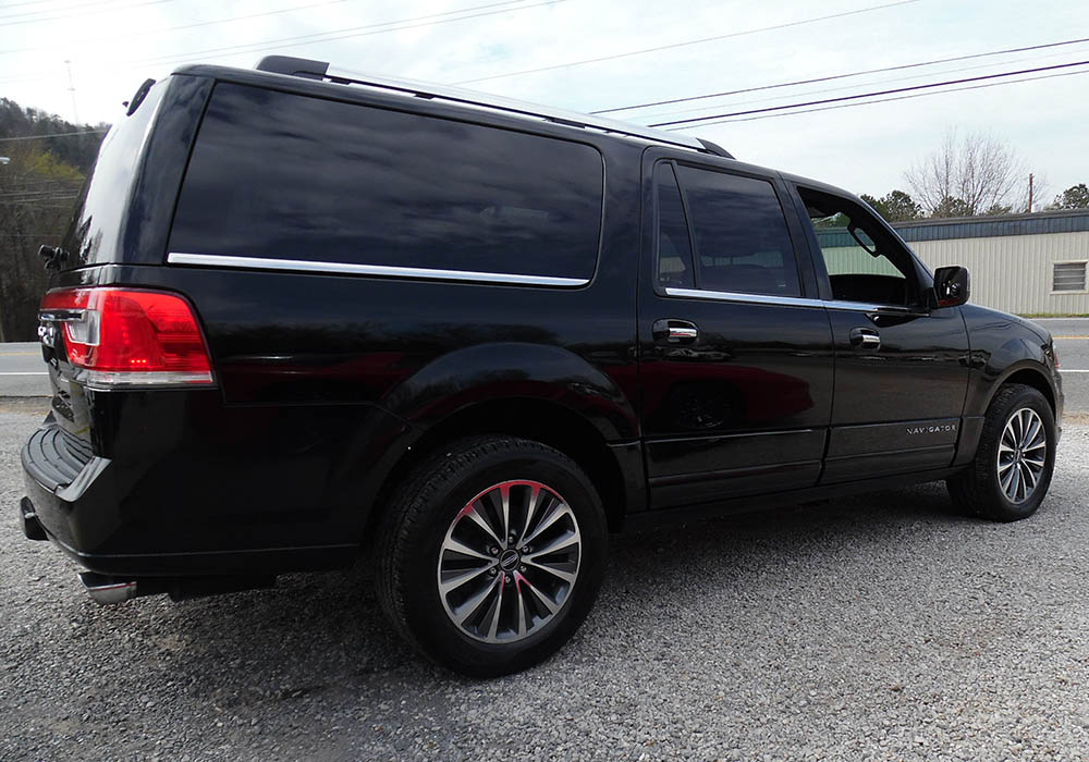 4th Image of a 2017 LINCOLN NAVIGATOR L SELECT