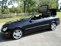 Image 3 of 10 of a 2006 MERCEDES-BENZ CLK-CLASS CLK350