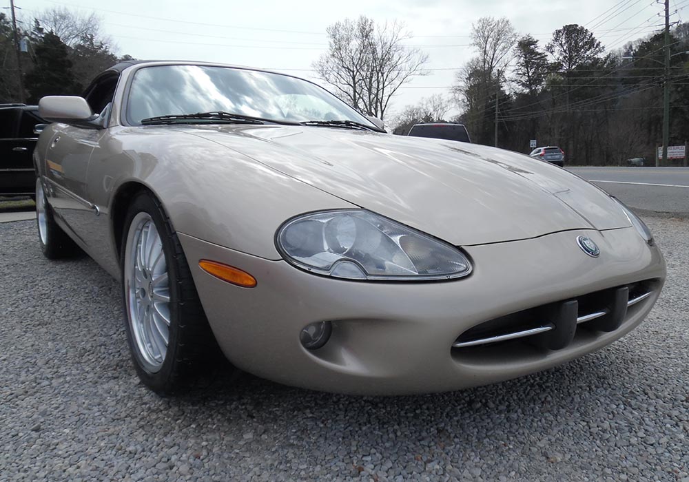 1st Image of a 2000 JAGUAR XK8 XK