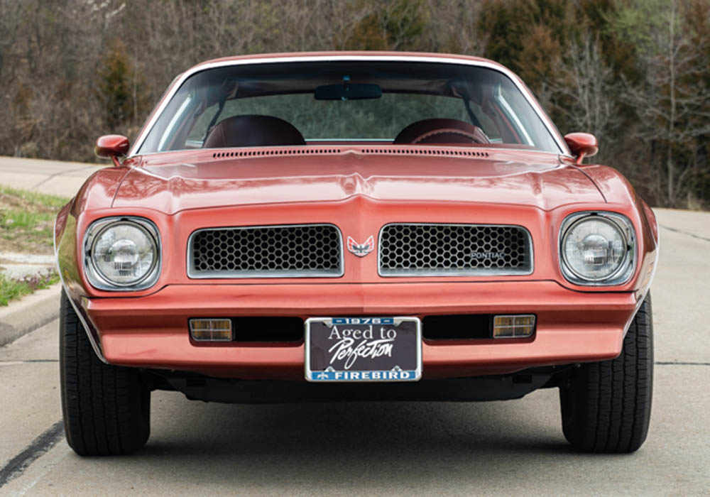 2nd Image of a 1976 PONTIAC FIREBIRD ESPRIT