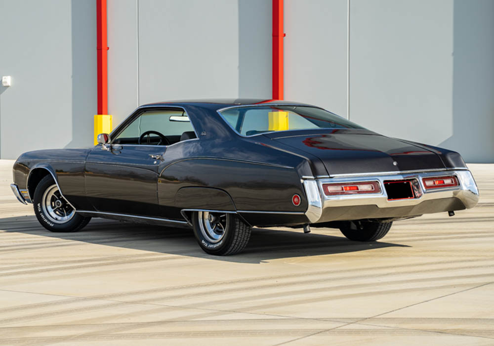 1st Image of a 1970 BUICK RIVIERA